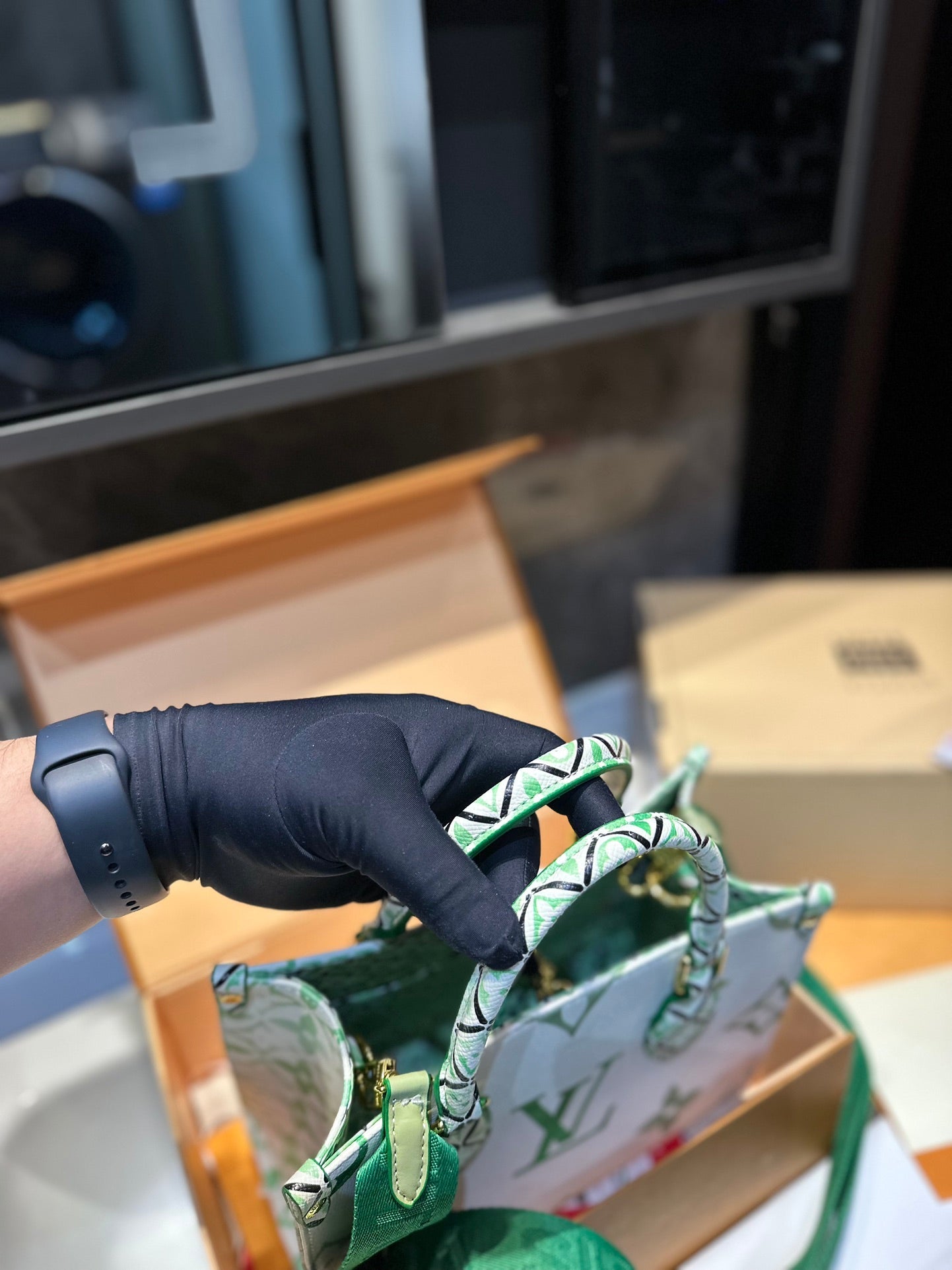 【2025】【関税負担なし 公式旗艦店】ルイ 斜めがけバッグ Fashion bag 998