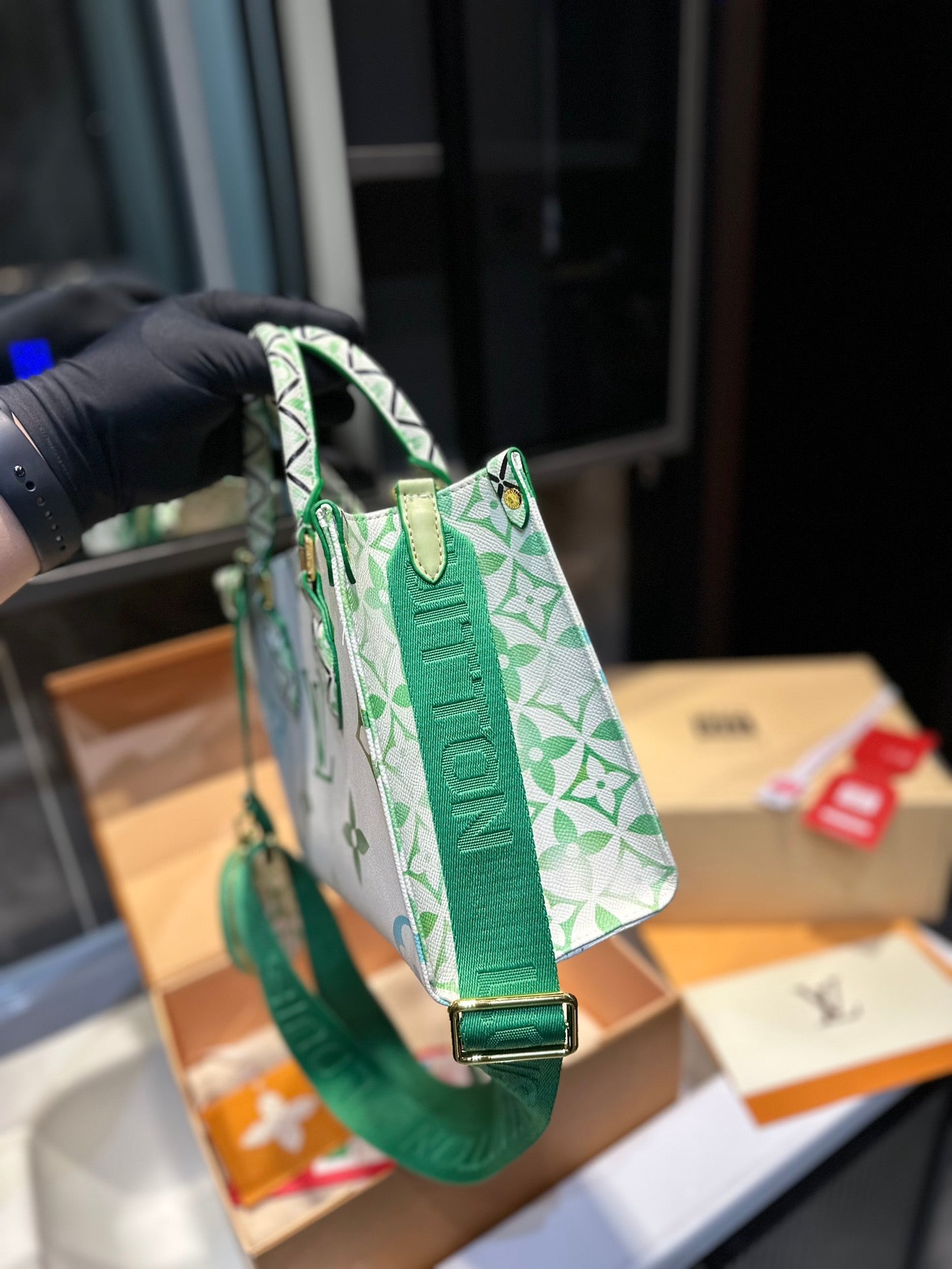 【2025】【関税負担なし 公式旗艦店】ルイ 斜めがけバッグ Fashion bag 998